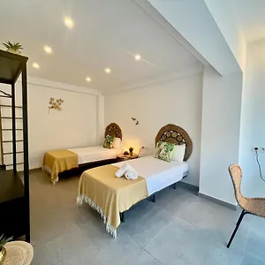 https://ele-apartments-malagueta-beach-ii-private-terrace.hotelsinnerja.org